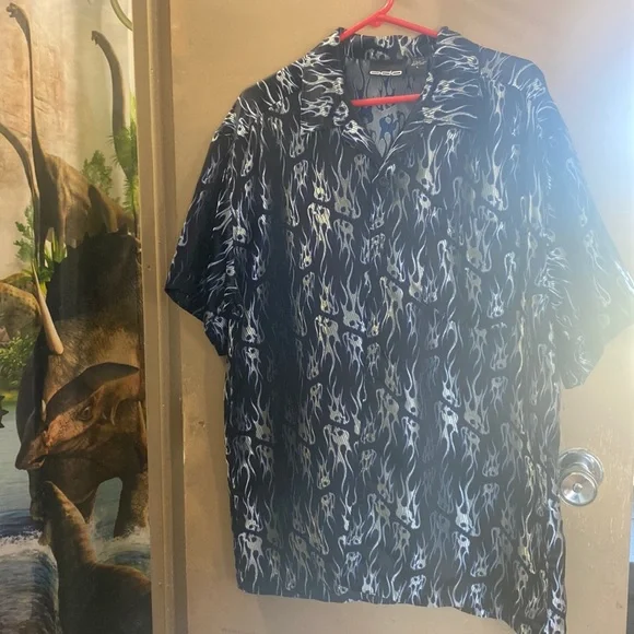 Odo Skull & Flame Shirt - Picture 1 of 5